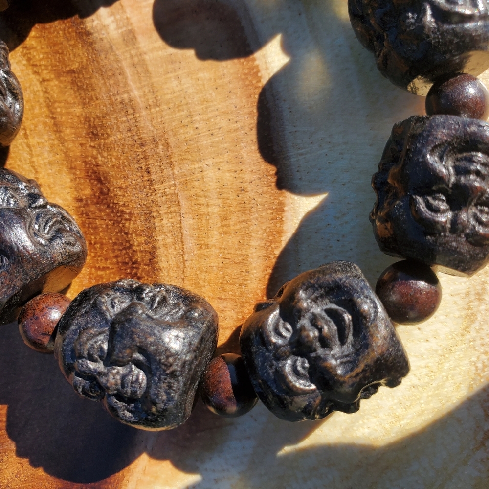 Buddha faces bracelet